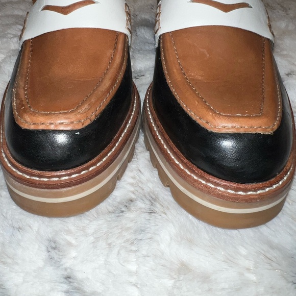 NWOB Bernardo Selma Lug Sole Loafers Sz-8 - Picture 3 of 8